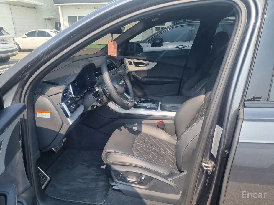 Фото 5 - Audi Q7