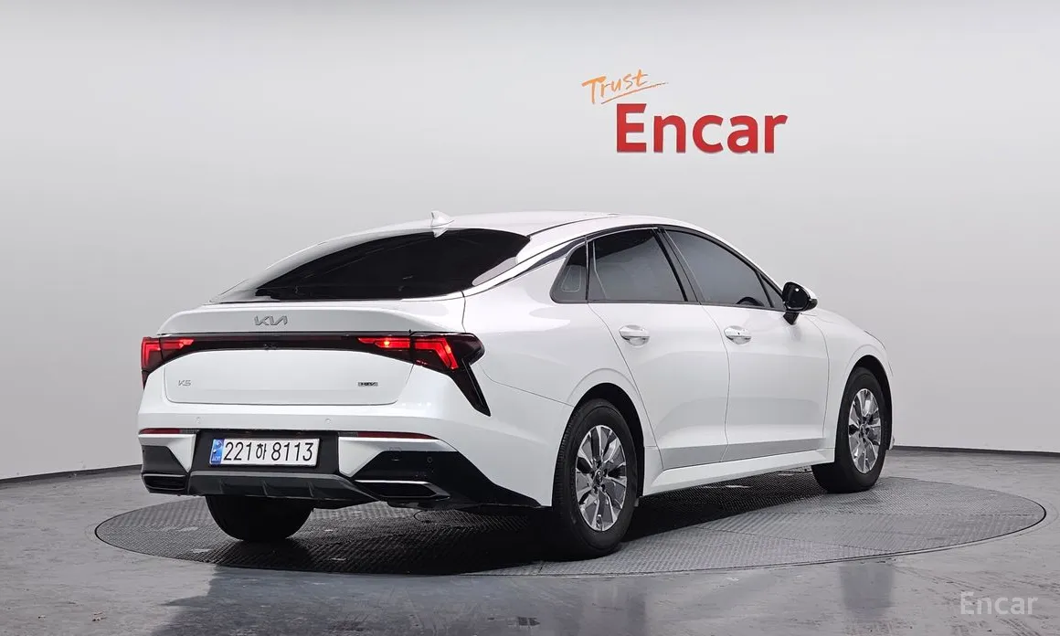 Фото 2 - Kia K5