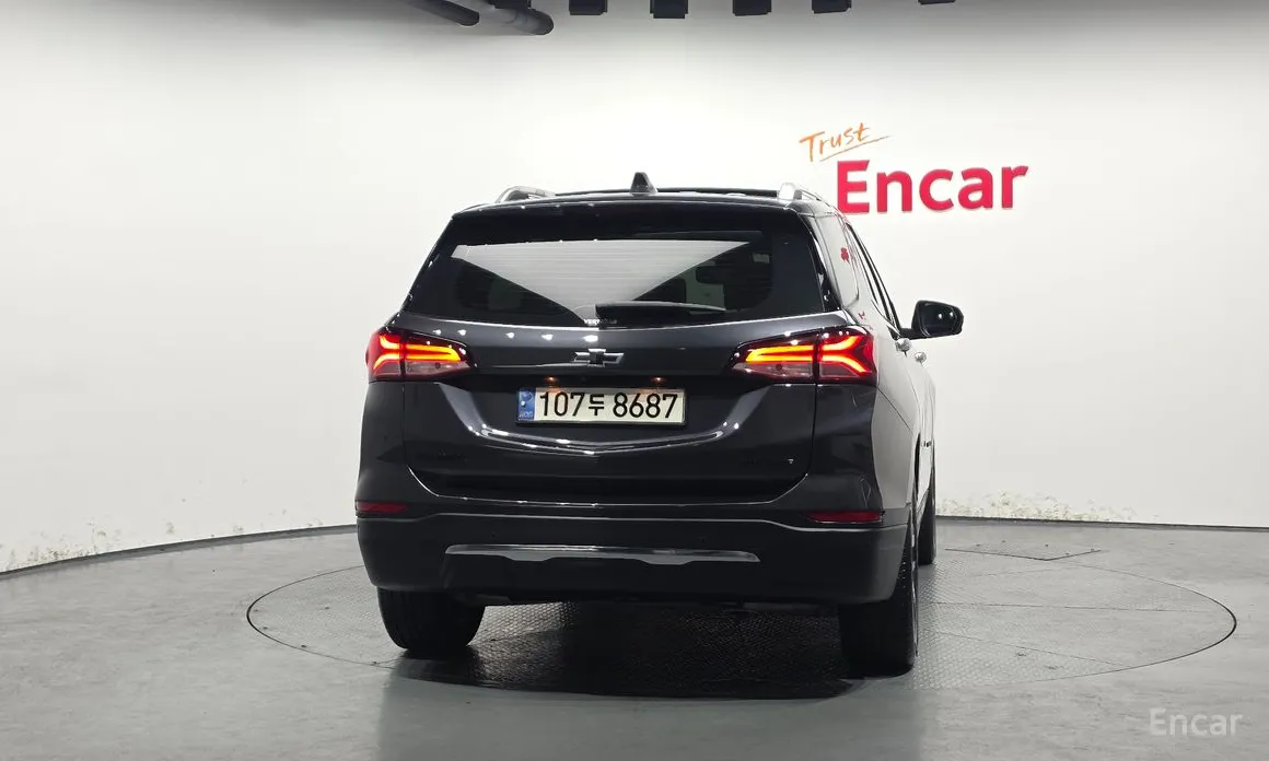 Фото 4 - Chevrolet Equinox