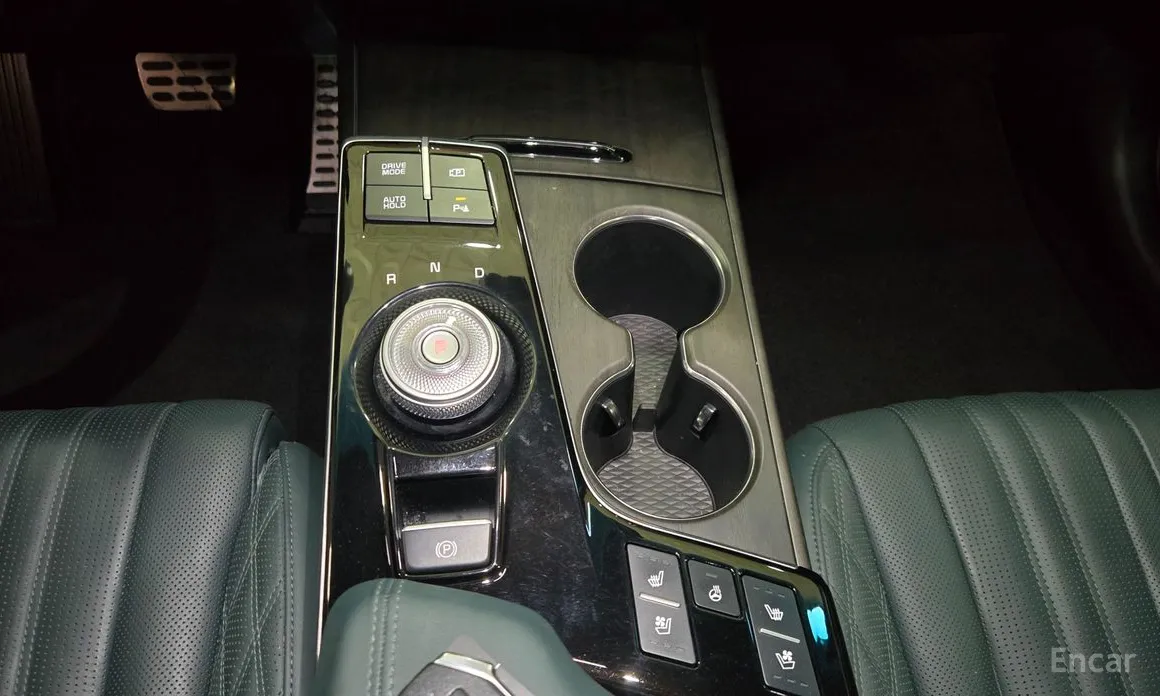 Фото 13 - Kia K8