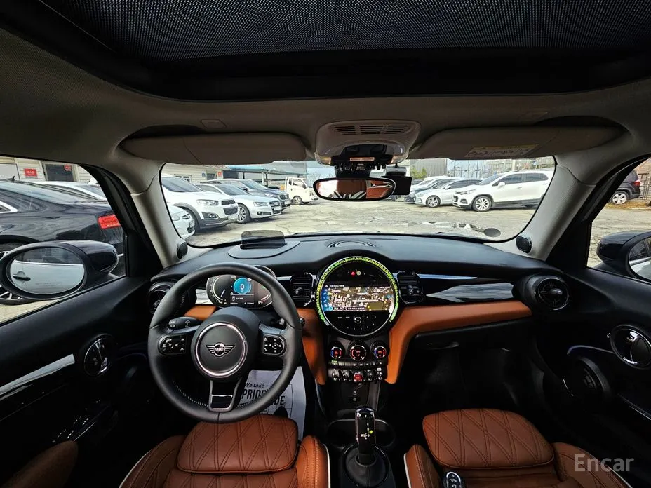 Фото 8 - Mini Cooper