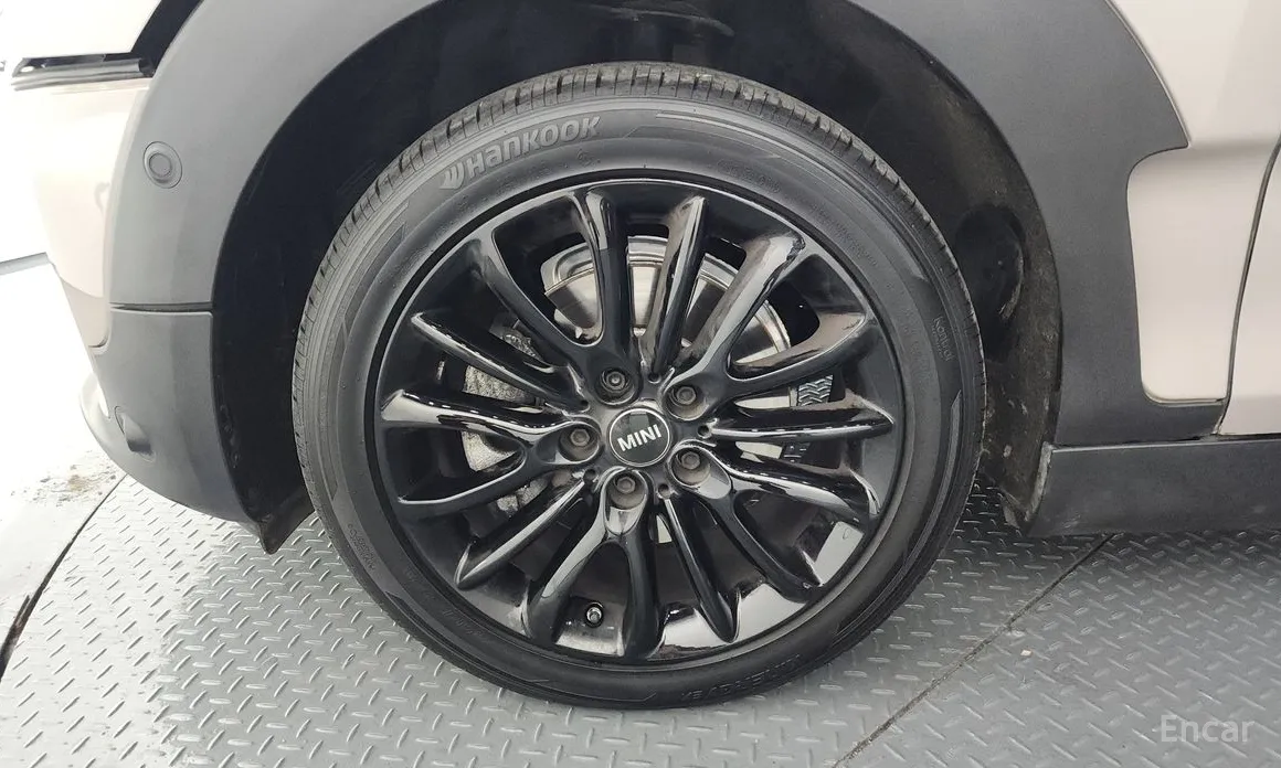 Фото 5 - Mini Clubman