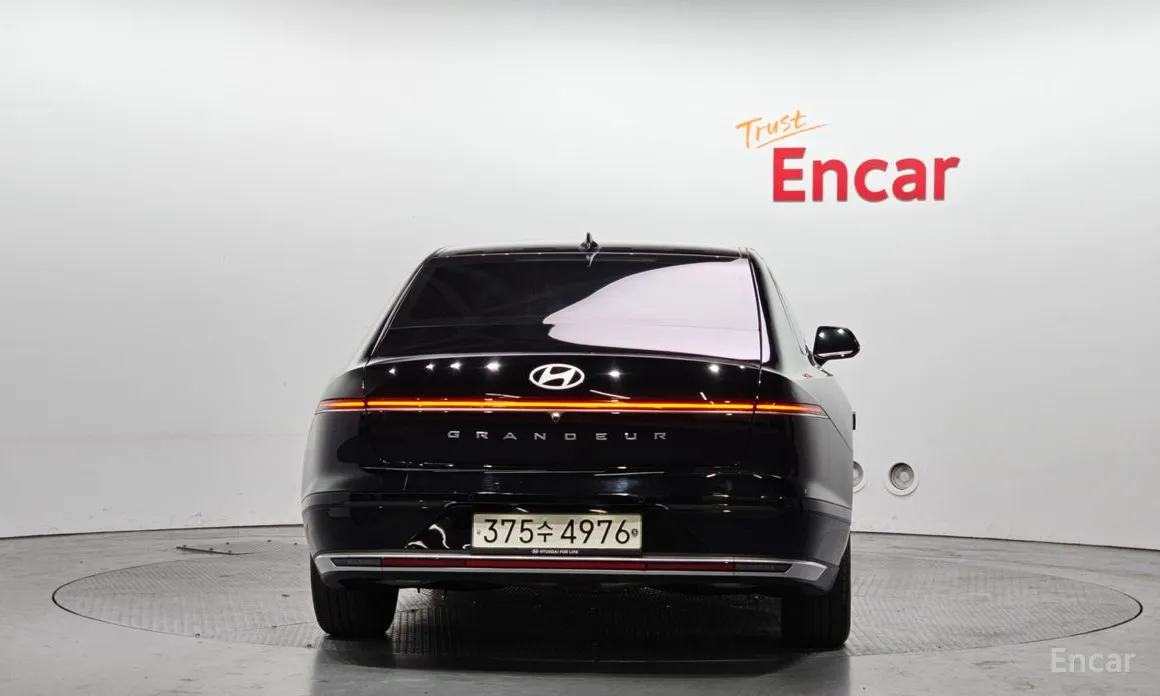 Фото 4 - Hyundai Grandeur