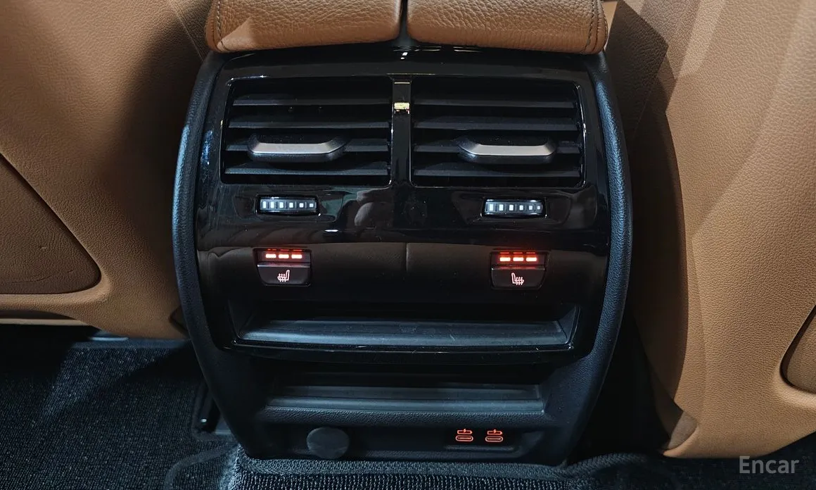 Photo 18 - BMW 5 Series