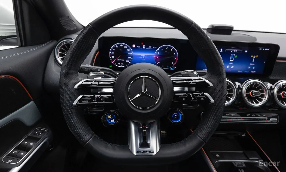 Mercedes-Benz GLB-Class 2020 AMG GLB35 4MATIC