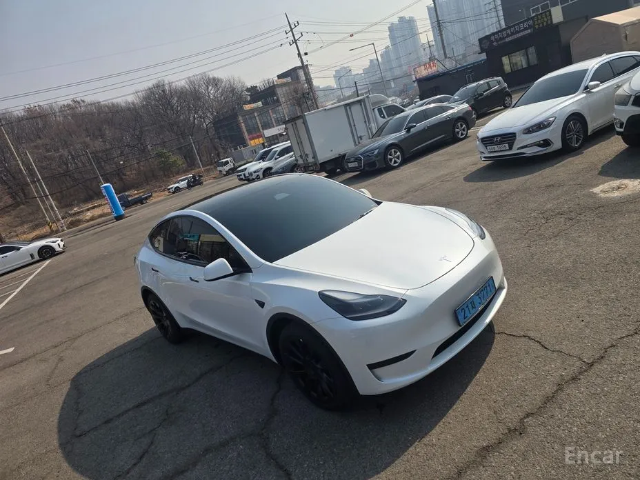 Фото 8 - Tesla Model Y
