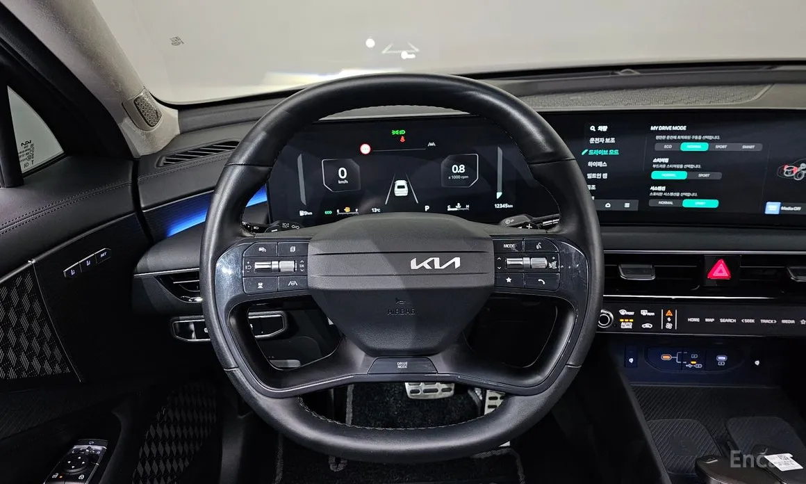 Фото 13 - Kia K8