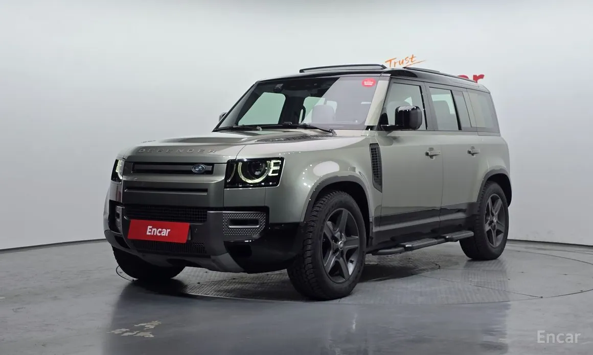 Photo 1 - Land Rover Defender