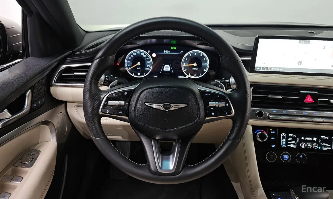 صورة 13 - Genesis G70
