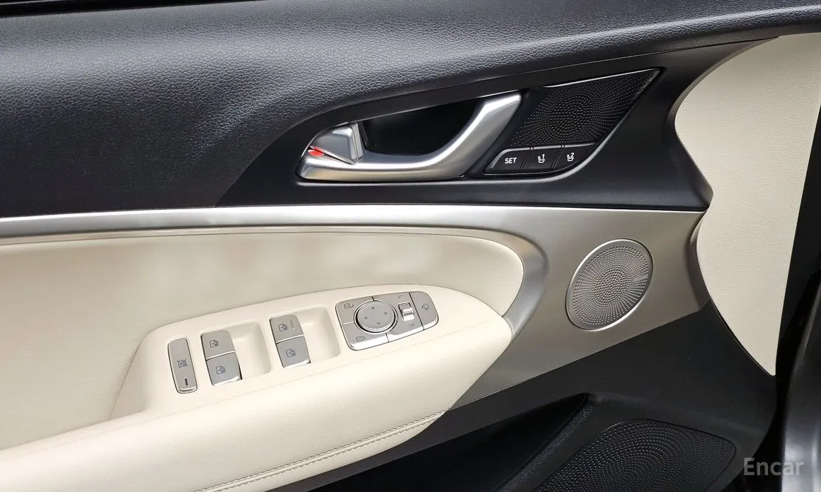 صورة 18 - Genesis G70