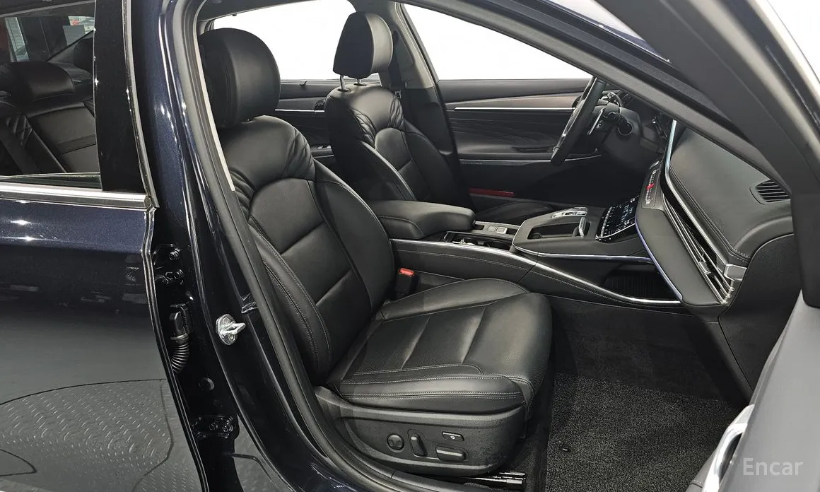 Фото 10 - Hyundai Grandeur