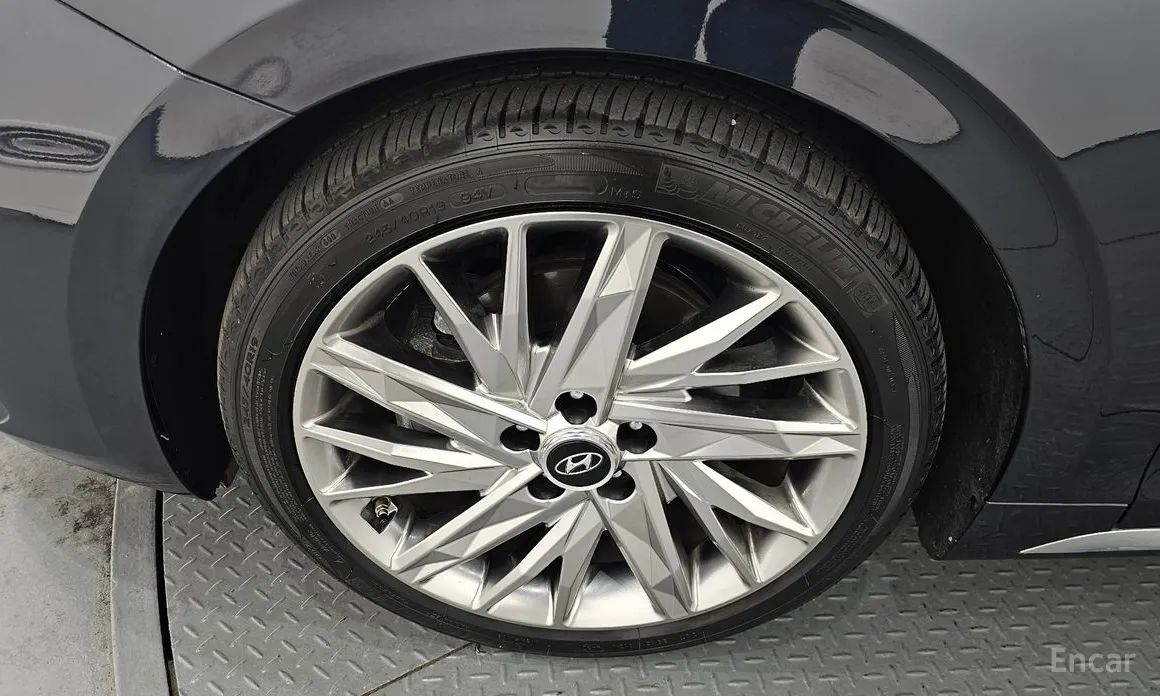 Фото 5 - Hyundai Grandeur