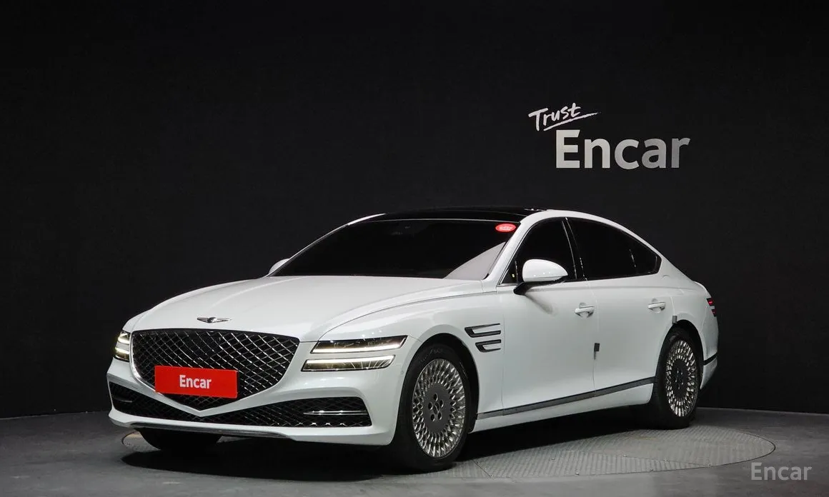 Фото 1 - Genesis G80