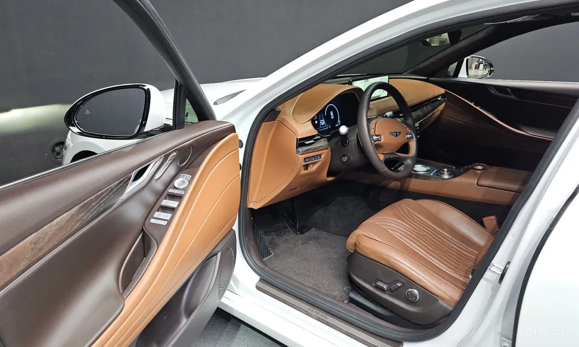 Фото 10 - Genesis G80