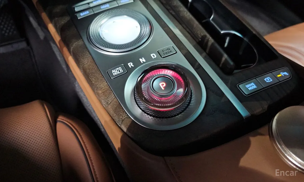 Фото 9 - Genesis G80