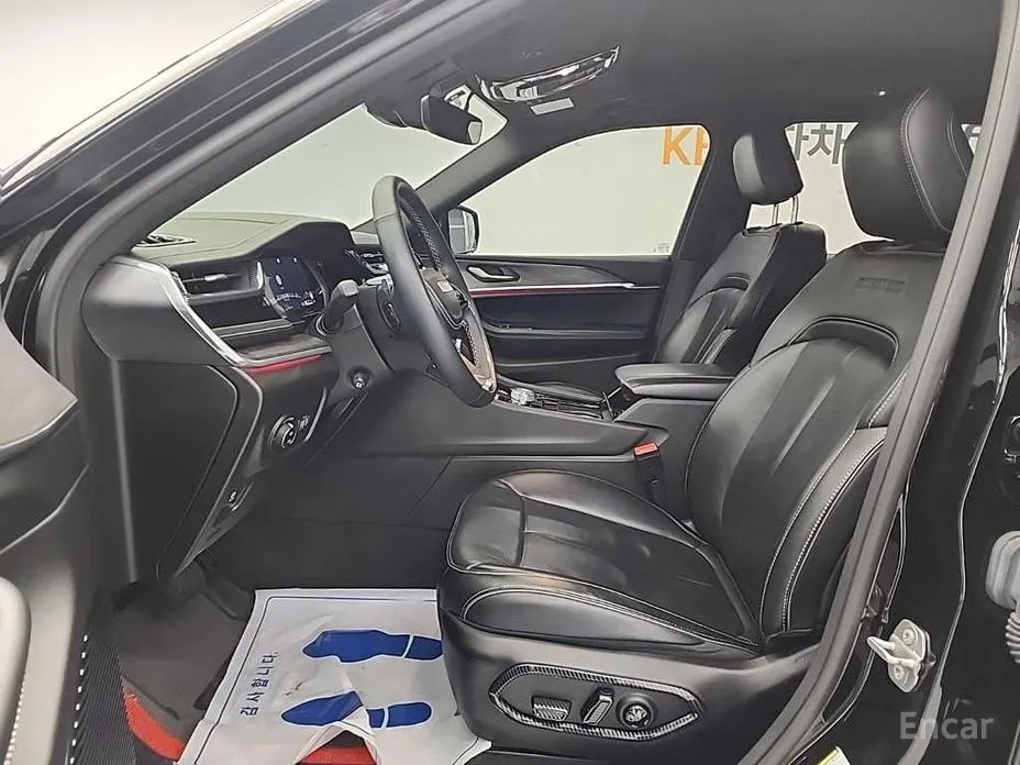 Фото 11 - Jeep Cherokee