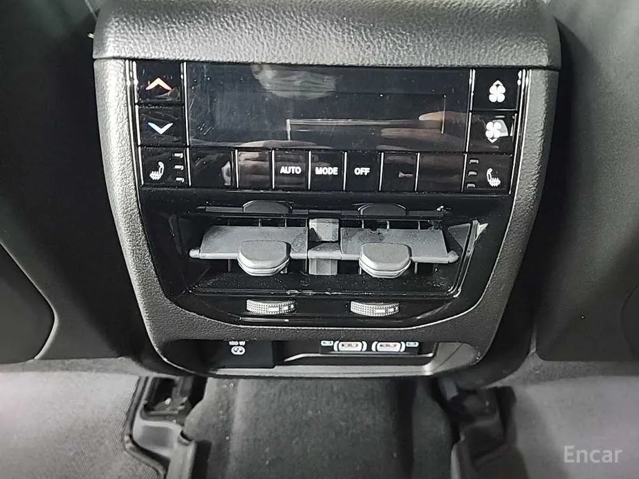 Фото 13 - Jeep Cherokee