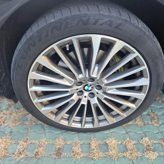 Фото 16 - BMW X7