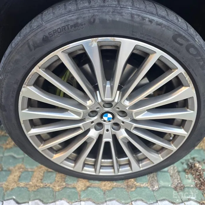 Фото 18 - BMW X7