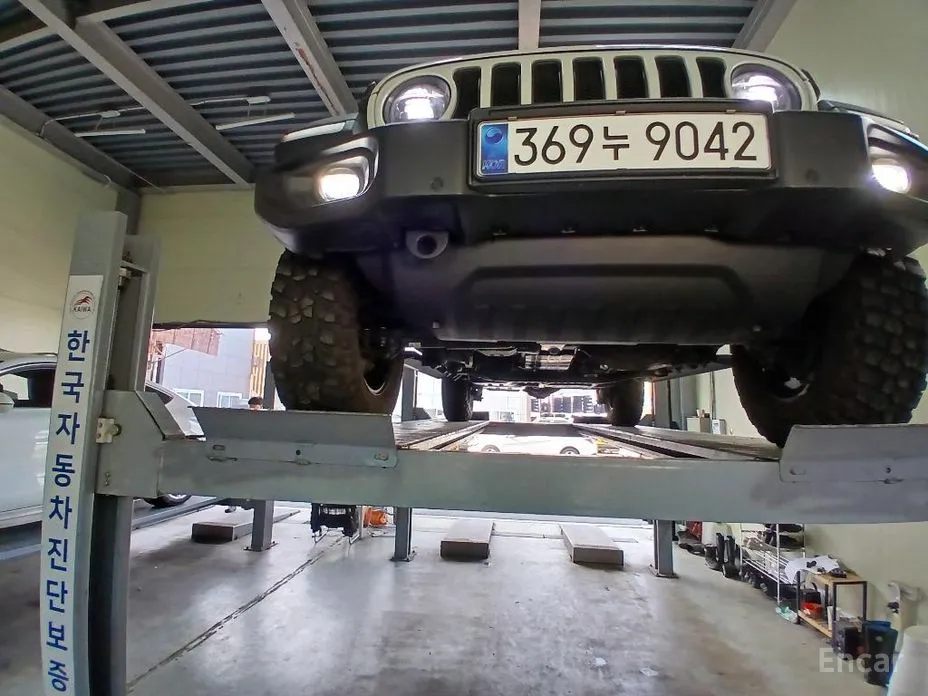 Фото 1 - Jeep Wrangler