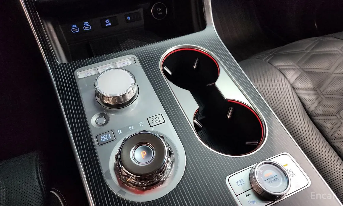 Фото 9 - Genesis GV80