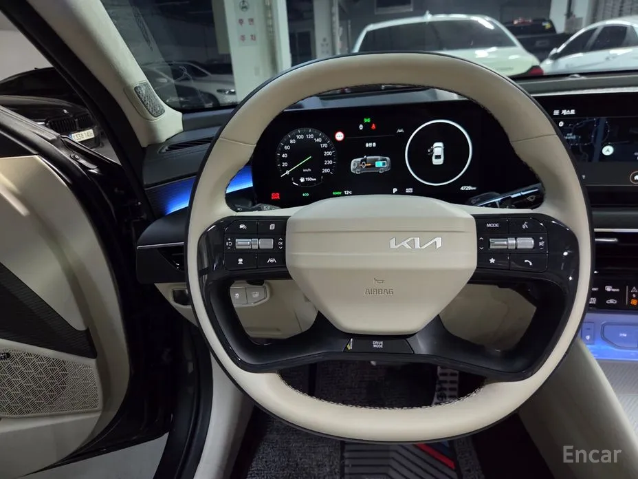 Фото 13 - Kia K8