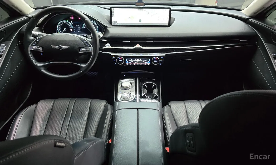 Фото 7 - Genesis G80