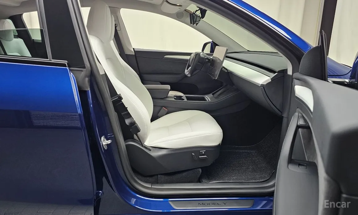 Фото 11 - Tesla Model Y