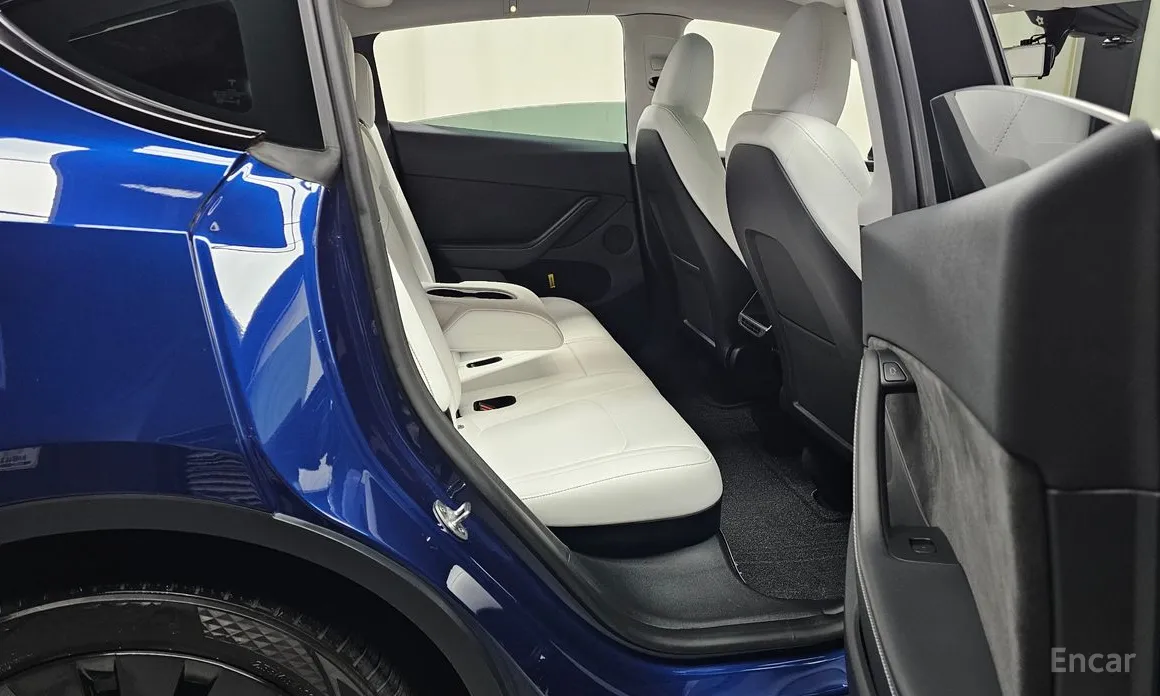 Фото 12 - Tesla Model Y