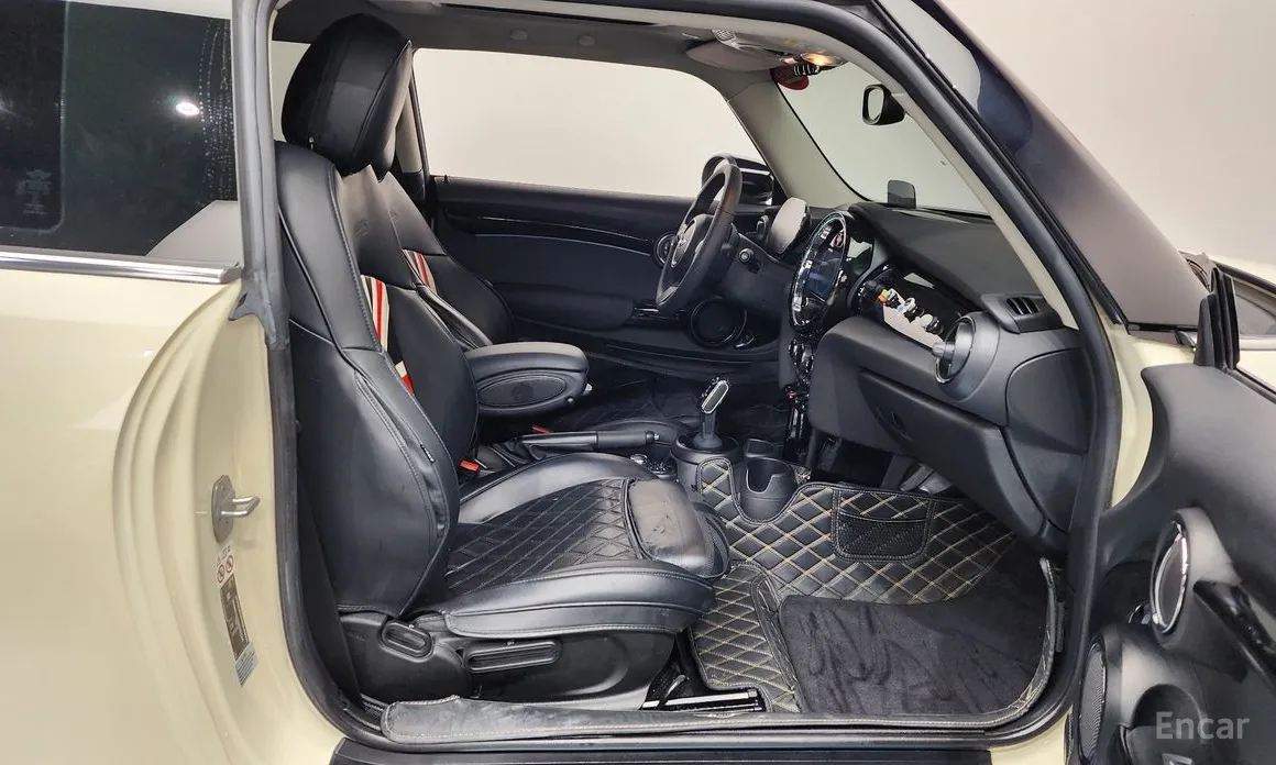 Фото 11 - Mini Cooper