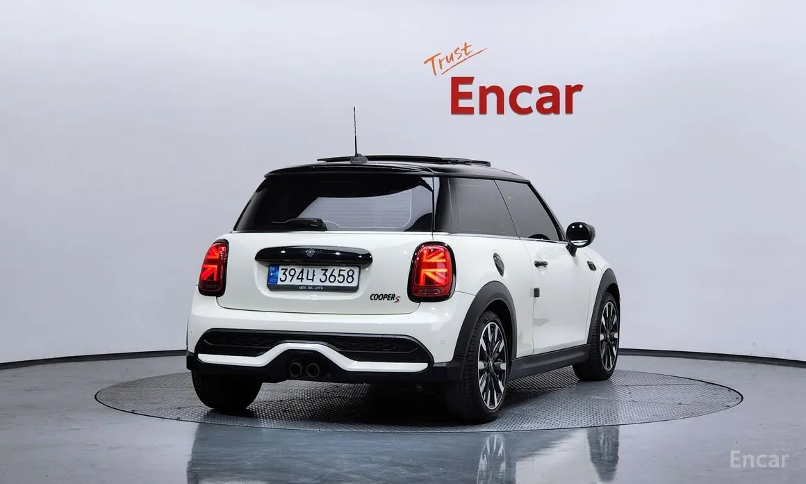 Фото 2 - Mini Cooper