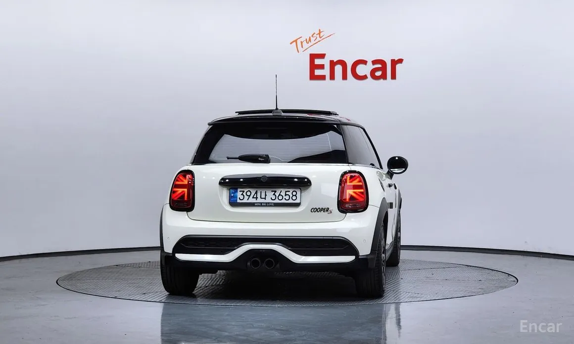 Фото 4 - Mini Cooper