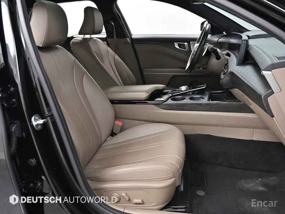 Фото 12 - Kia K8