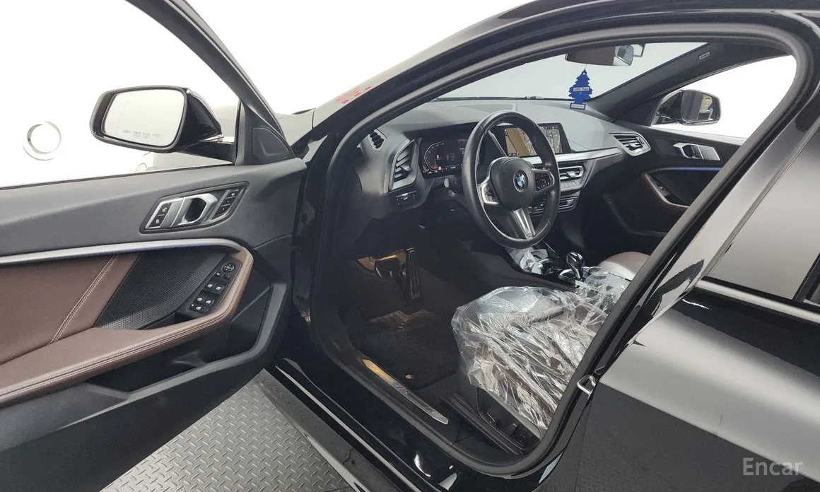 Фото 10 - BMW 1 Series