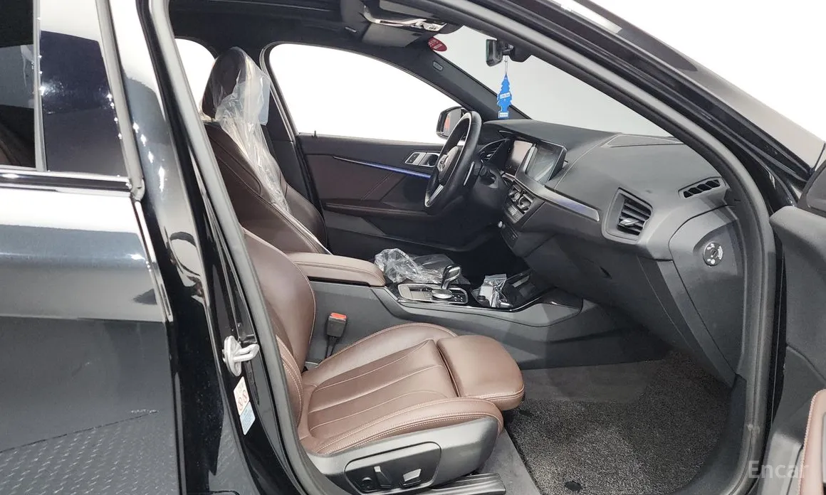 Фото 11 - BMW 1 Series