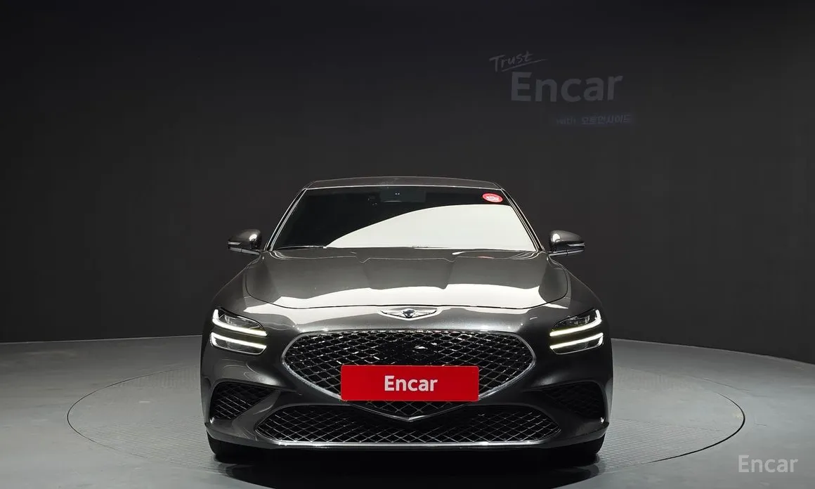 Фото 3 - Genesis G70