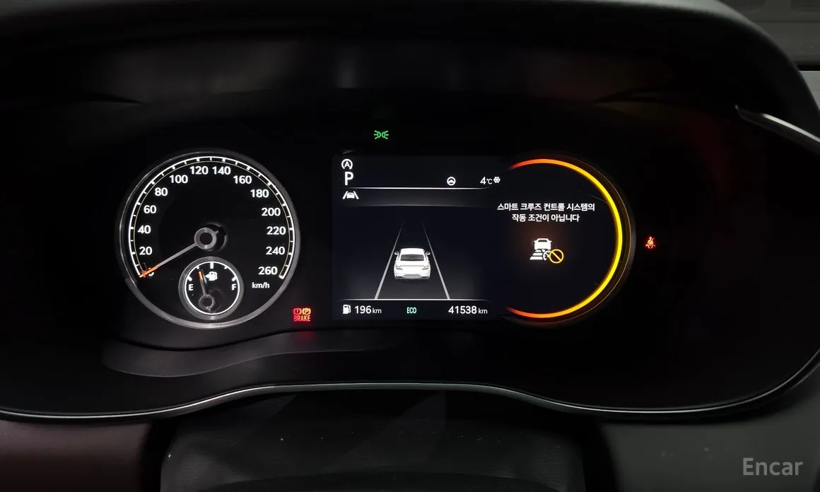 Фото 8 - Genesis G70