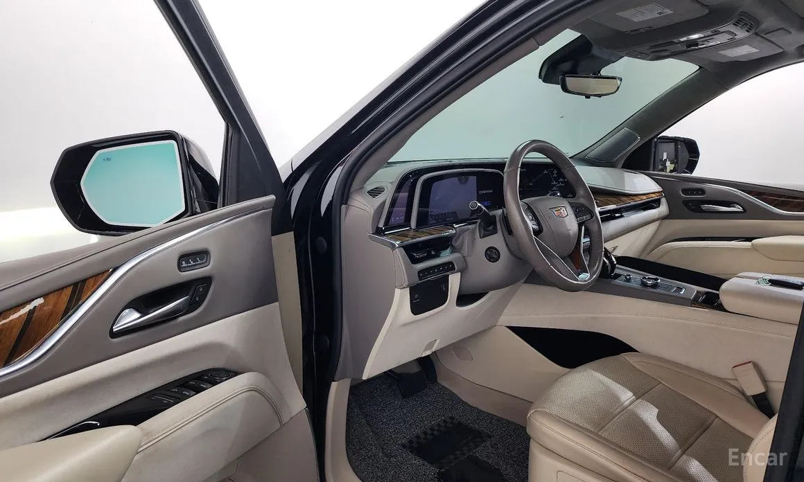 Фото 10 - Cadillac Escalade