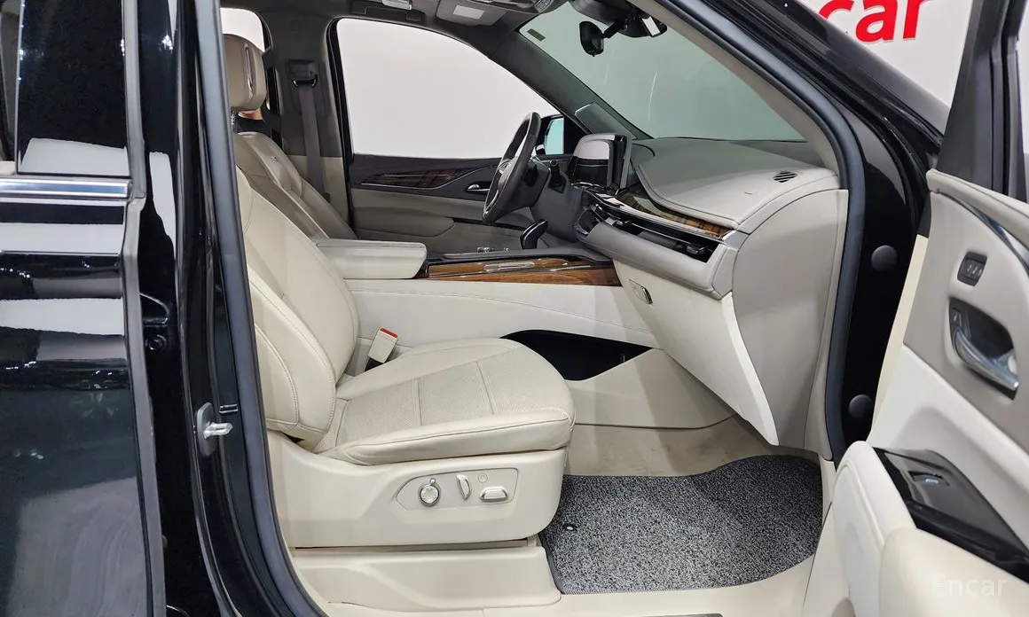 Фото 11 - Cadillac Escalade