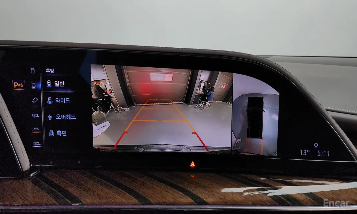 Фото 15 - Cadillac Escalade