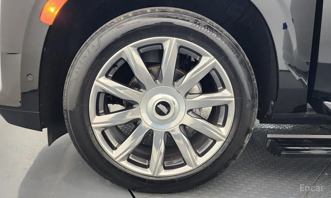 Фото 5 - Cadillac Escalade