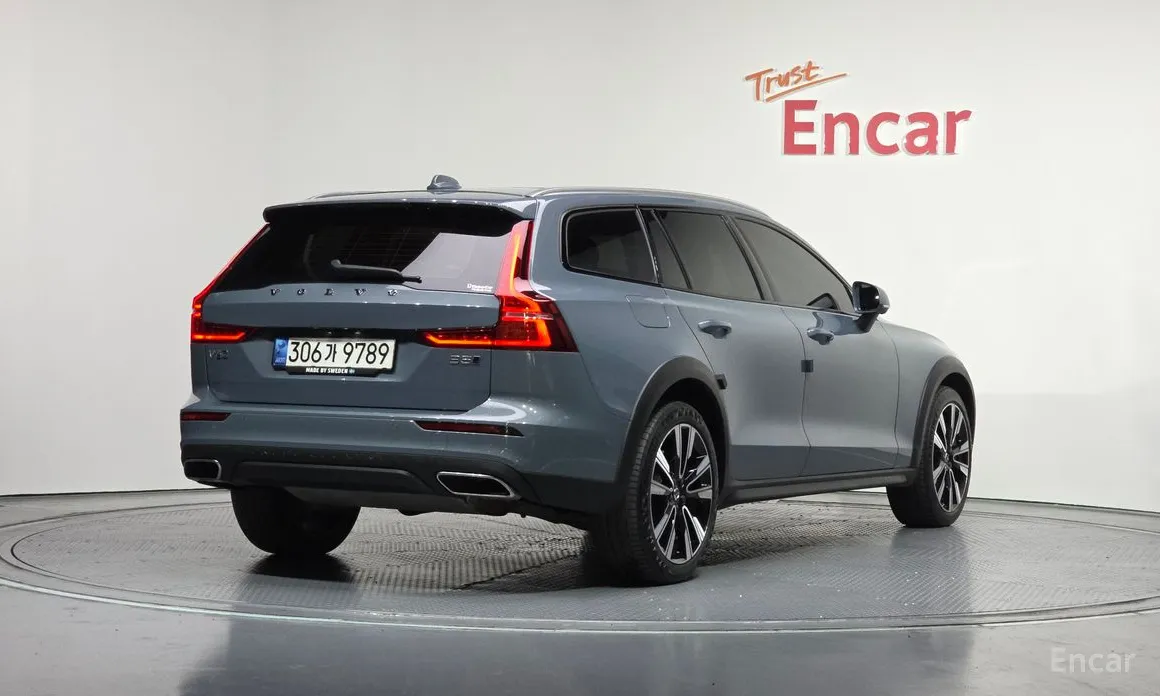 2019 Volvo V60