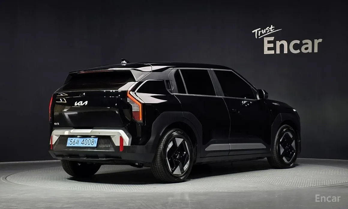 Фото 2 - Kia EV3