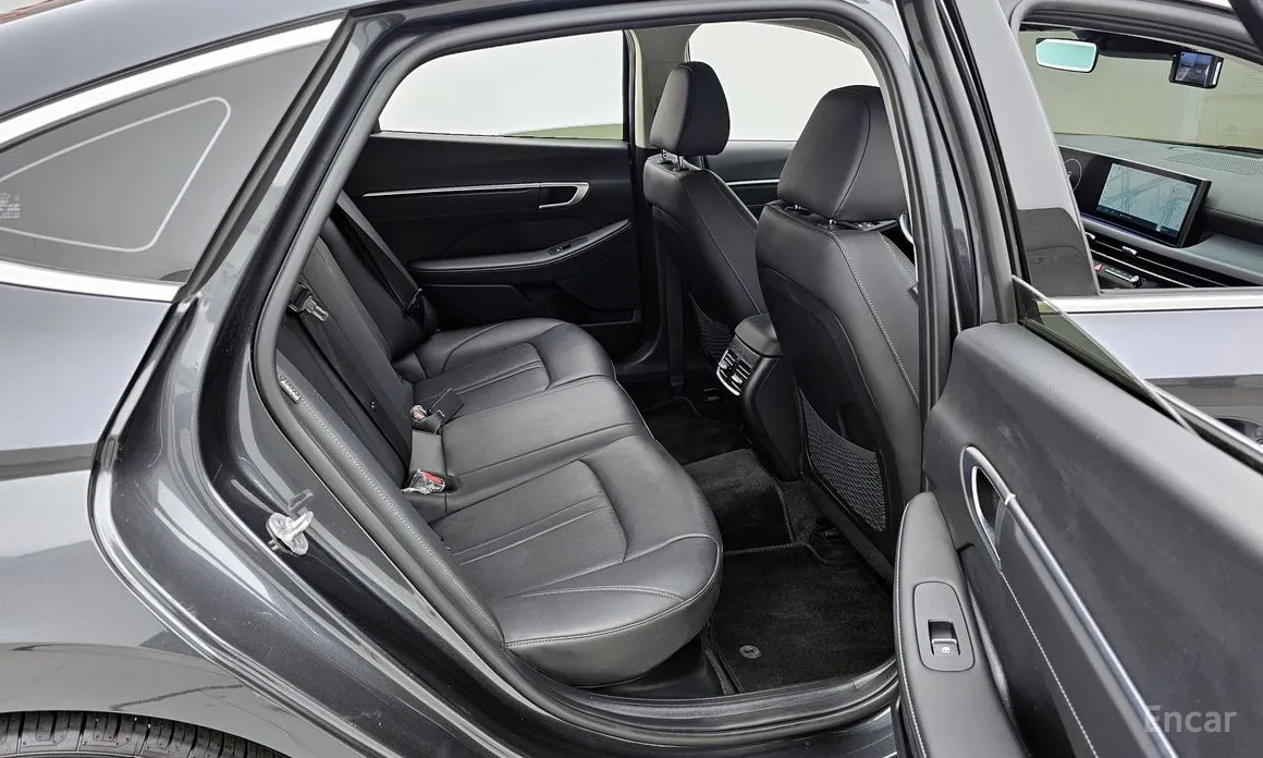 Фото 12 - Hyundai Sonata