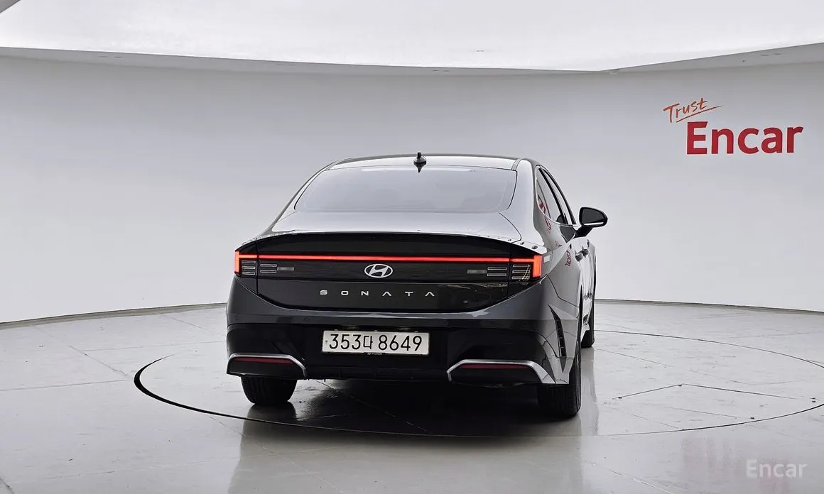 Фото 4 - Hyundai Sonata