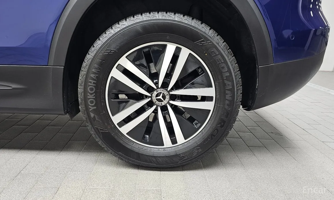 Mercedes-Benz GLB-Class 2020 GLB200 d