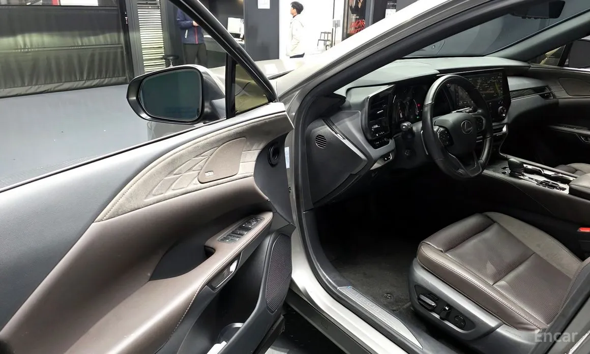 Lexus RX 2023 Luxury