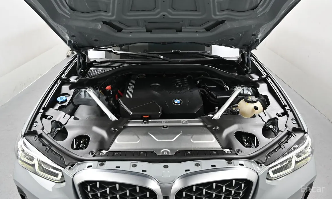 صورة 8 - BMW X4