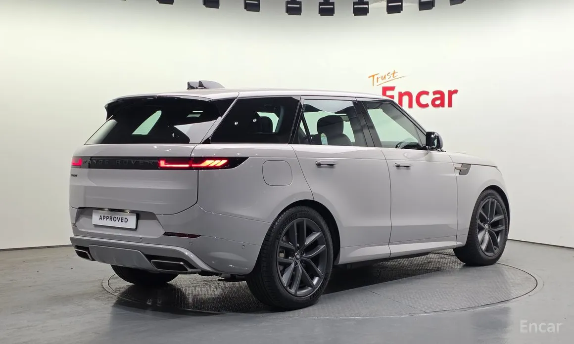 Фото 2 - Land Rover Range Rover Sport