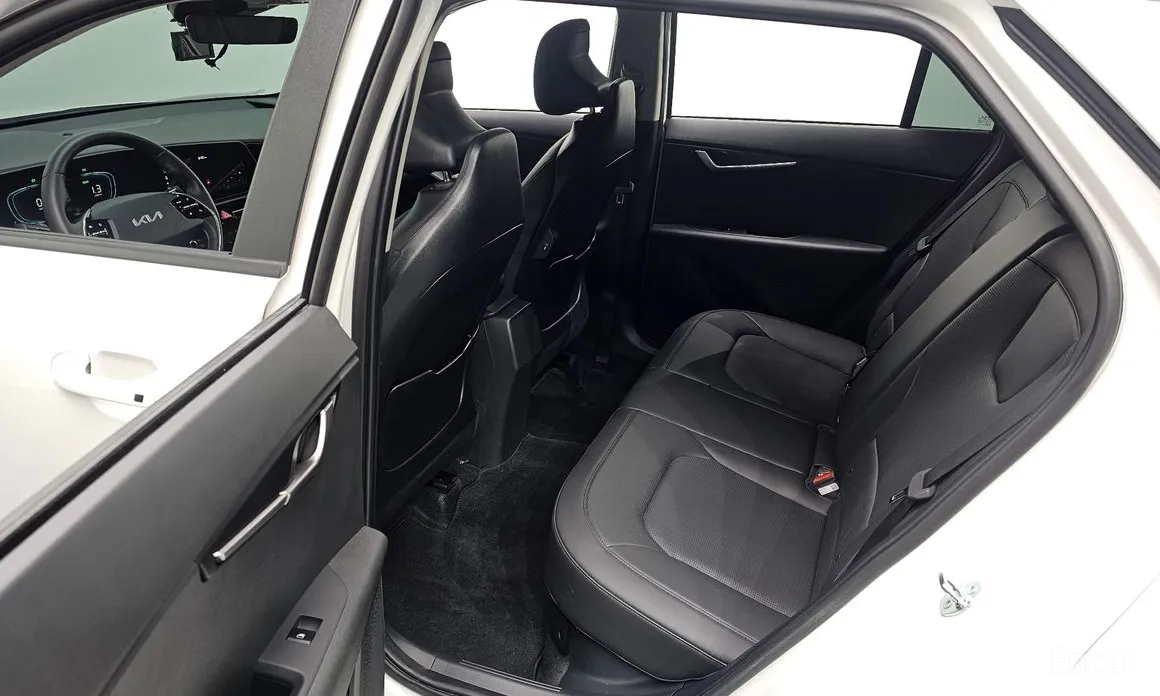 Фото 11 - Kia Niro